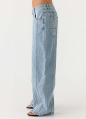 Johnny Low Rise Wide Leg Jeans - Light Blue Wash